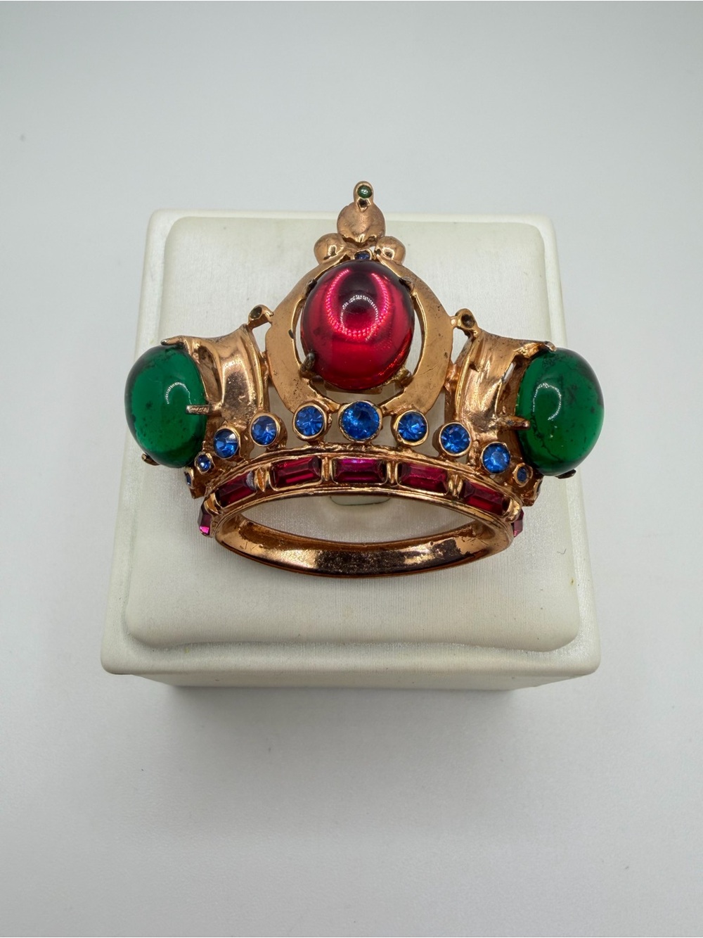 Antique 1940s Corocraft Sterling Silver Crown "Jelly Belly" brooch/pin!